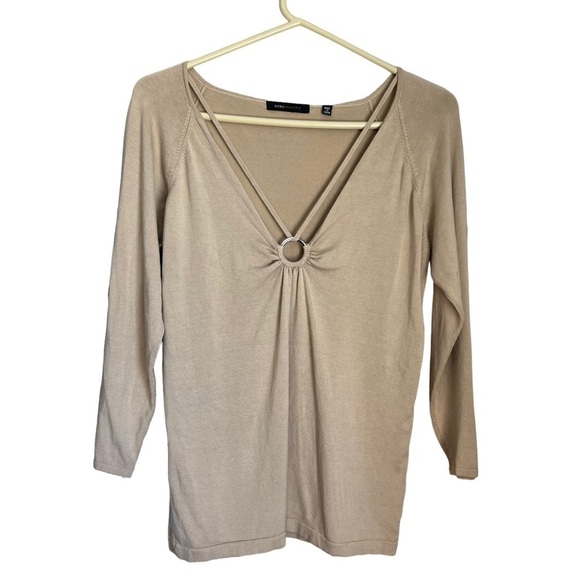 Bcbgmaxazria Strappy Low Plunge Top size large - Picture 1 of 10